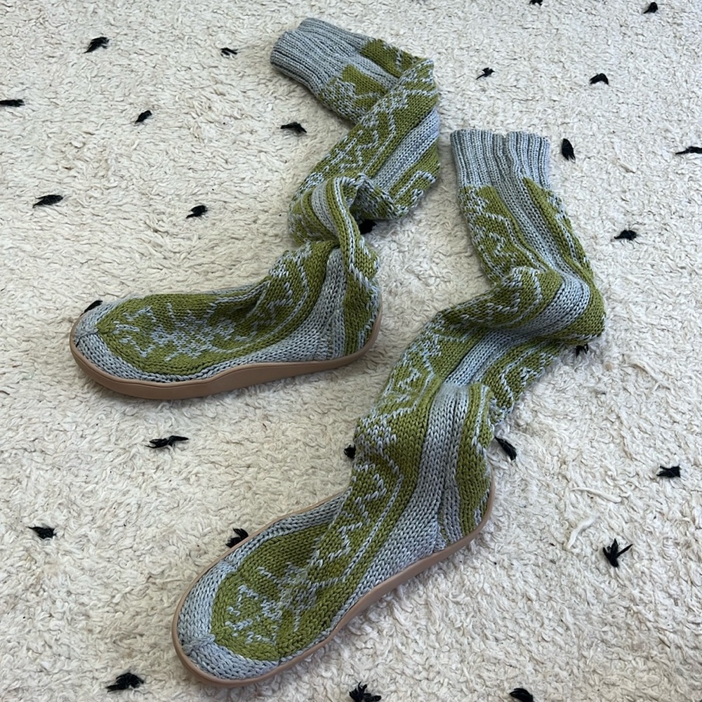 Gypsy 05 knit sock boots size 8US MINT CONDITION!
